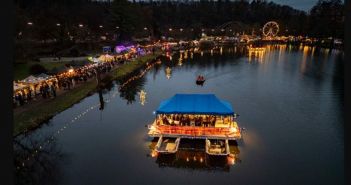 000 Besucher trotzen Regen und genießen Weihnachtsgarten im (Foto: Samstag - BeckerBredel)